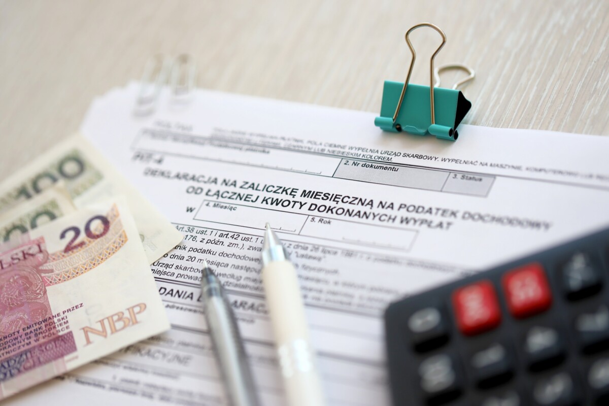 Declaration of a monthly advance payment for income tax on the total amount of payments, PIT-4